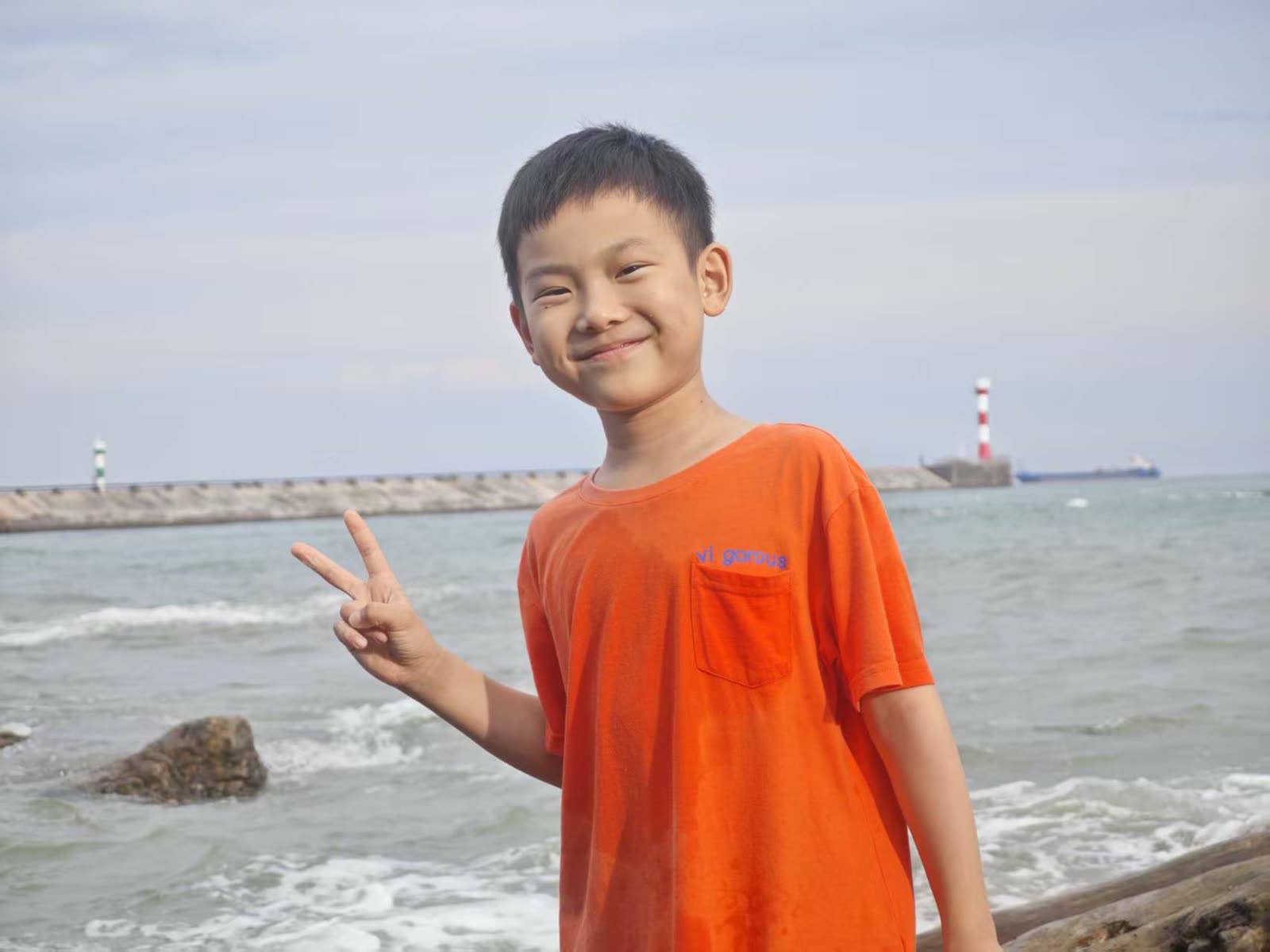 海边灯塔